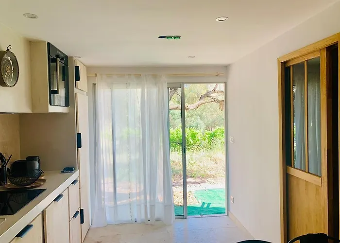 2 2 Salles De Bains Haute * Porto-Vecchio (Corsica)